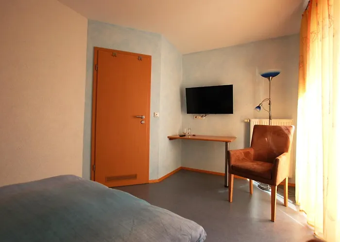 Отель Gaestehaus Jaeger