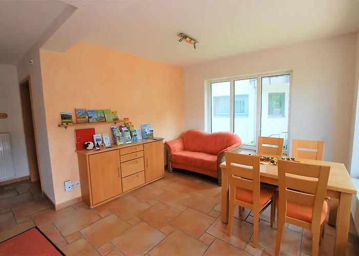 Gaestehaus Jaeger Отель Герсфельд